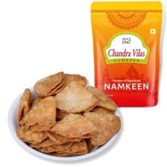 Chandra Vilas Ajwain Khasta Mathri | Plain Mathi | Tikoni Mathri – 500g