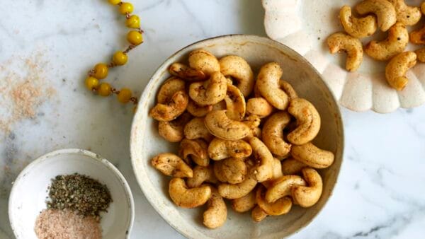 Chandra Vilas Pink Salt Pepper Fried Cashews – 100g